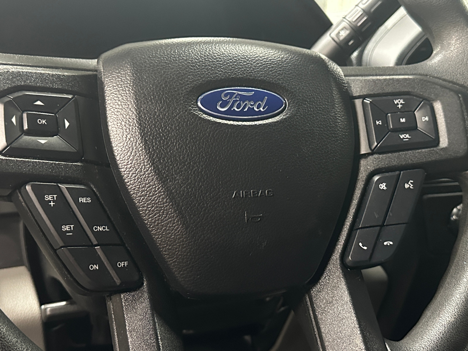 Thumbnail: 2019 Ford Econoline - 5