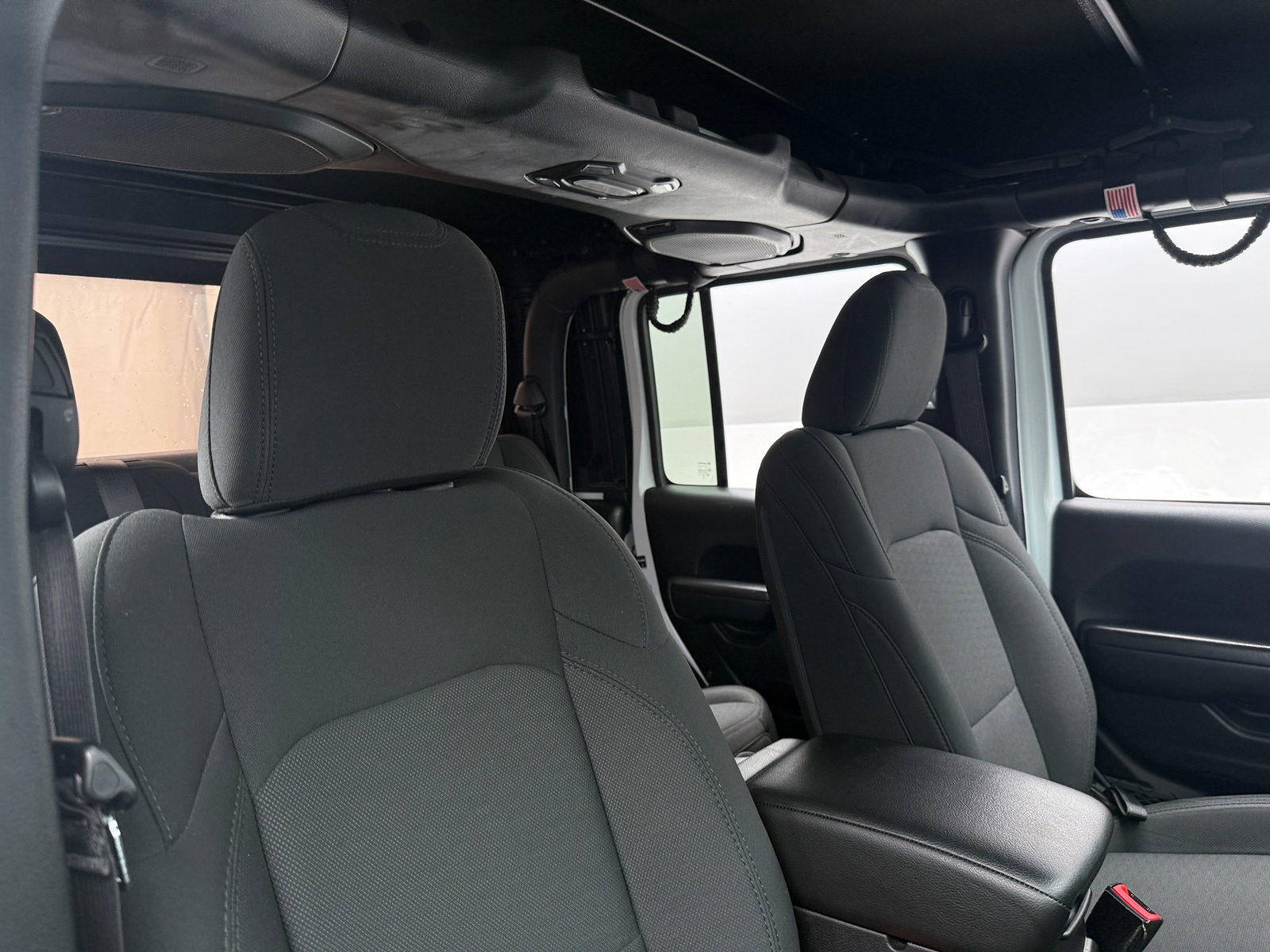 Thumbnail: 2020 Jeep Gladiator - 2