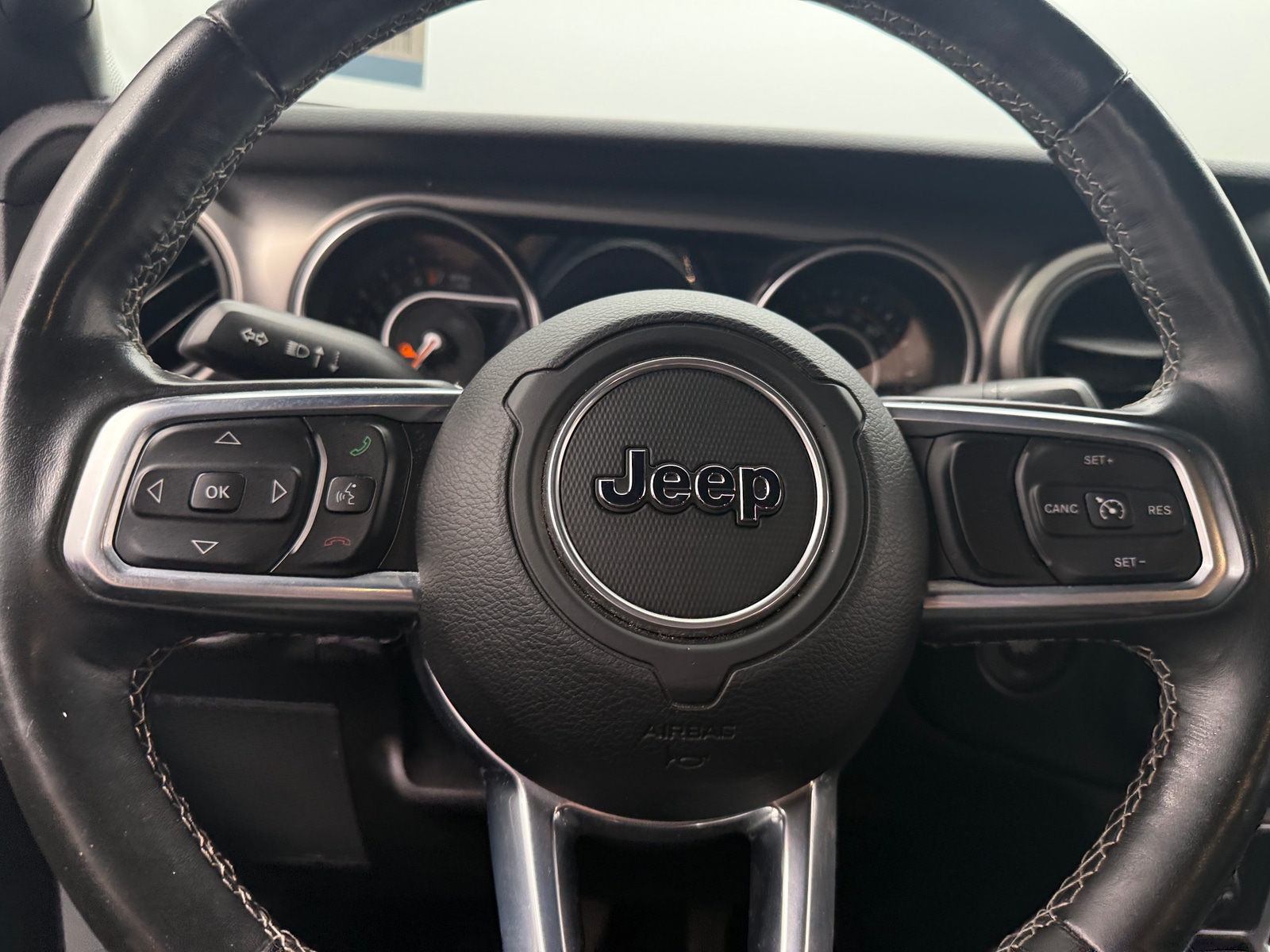 Thumbnail: 2020 Jeep Gladiator - 5