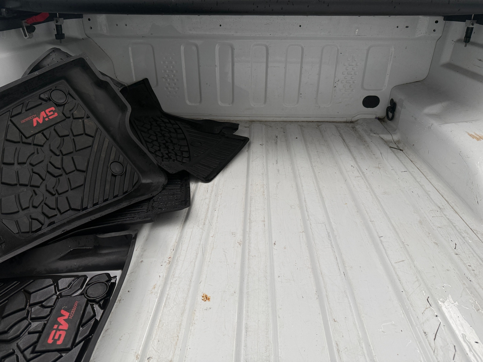 Thumbnail: 2020 Jeep Gladiator - 7