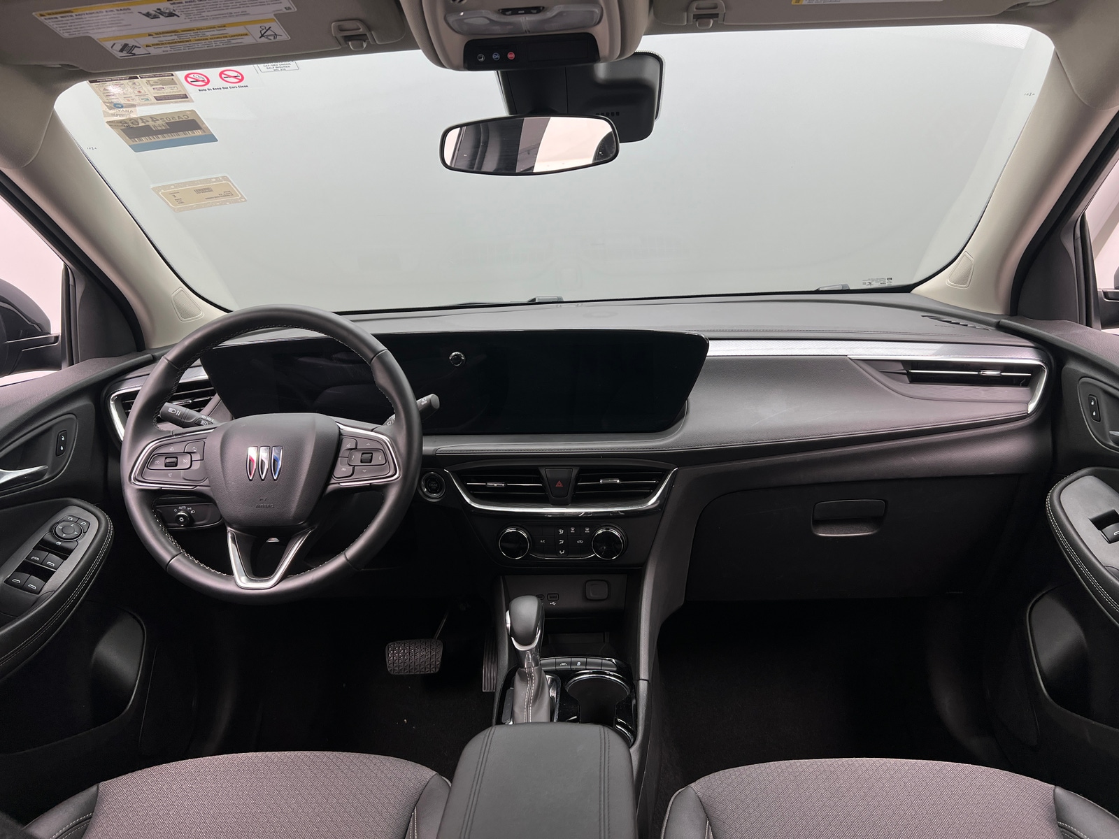 Thumbnail: 2025 Buick Encore GX - 3