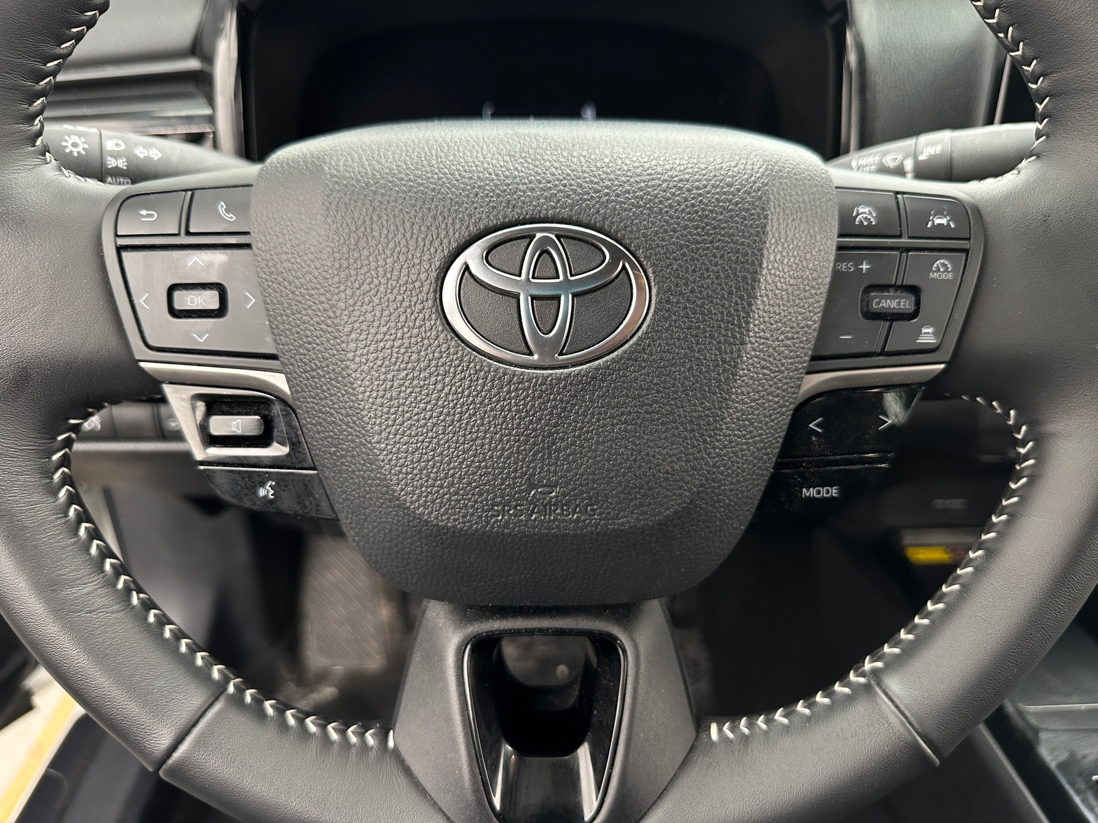 Thumbnail: 2025 Toyota Camry - 4