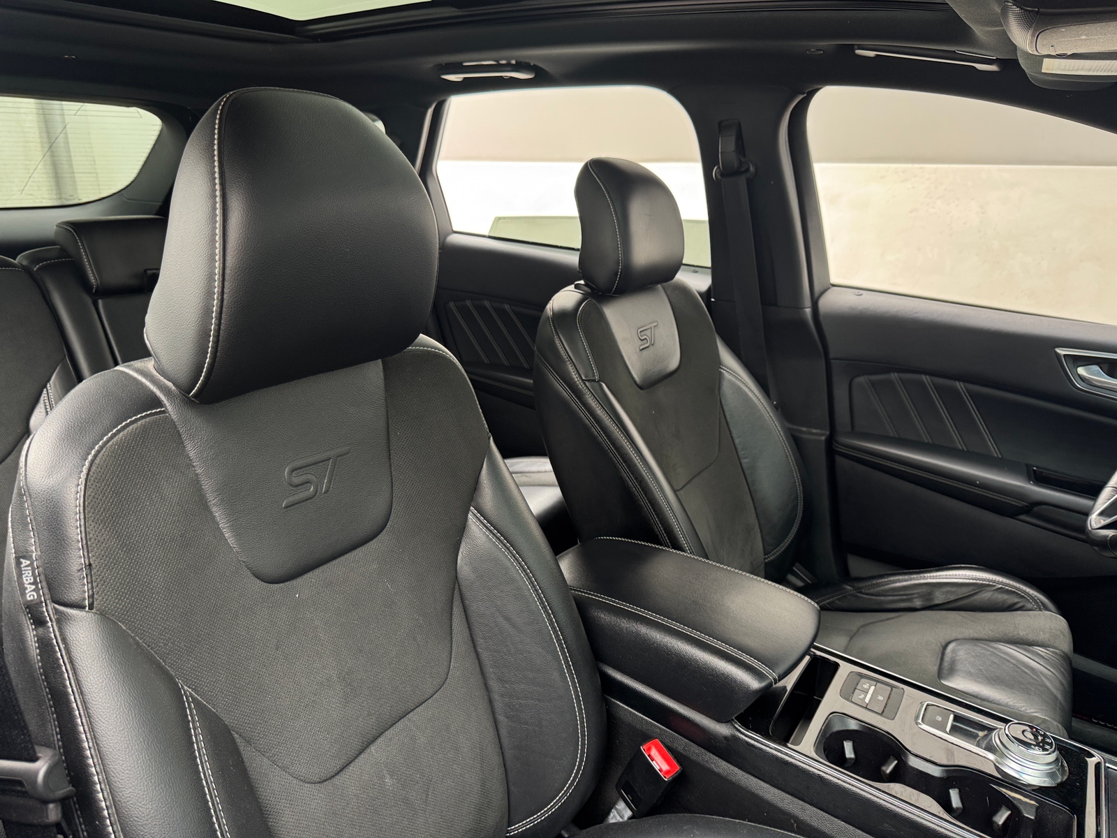 Thumbnail: 2019 Ford Edge - 2