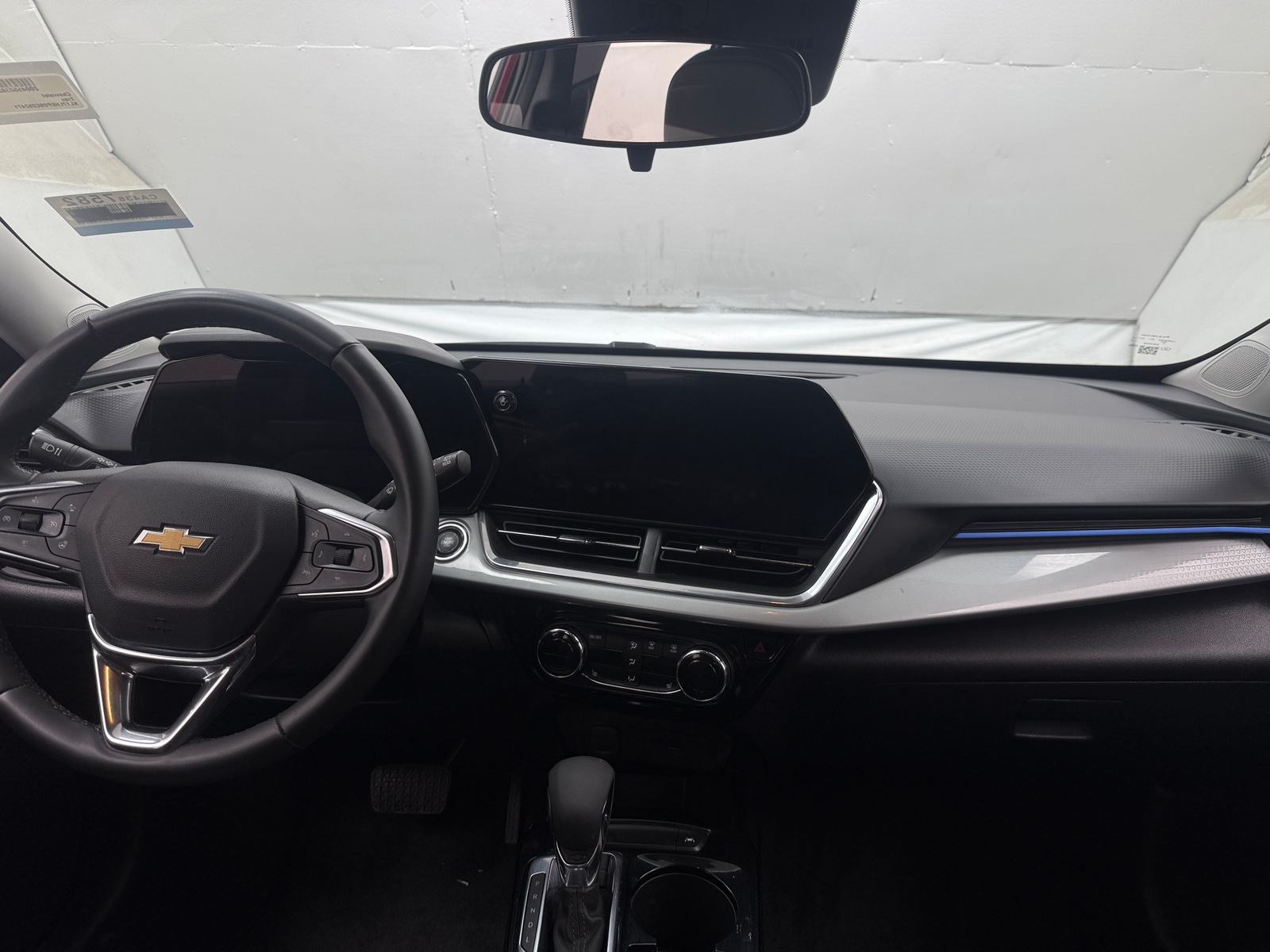 Thumbnail: 2025 Chevrolet Trax - 3