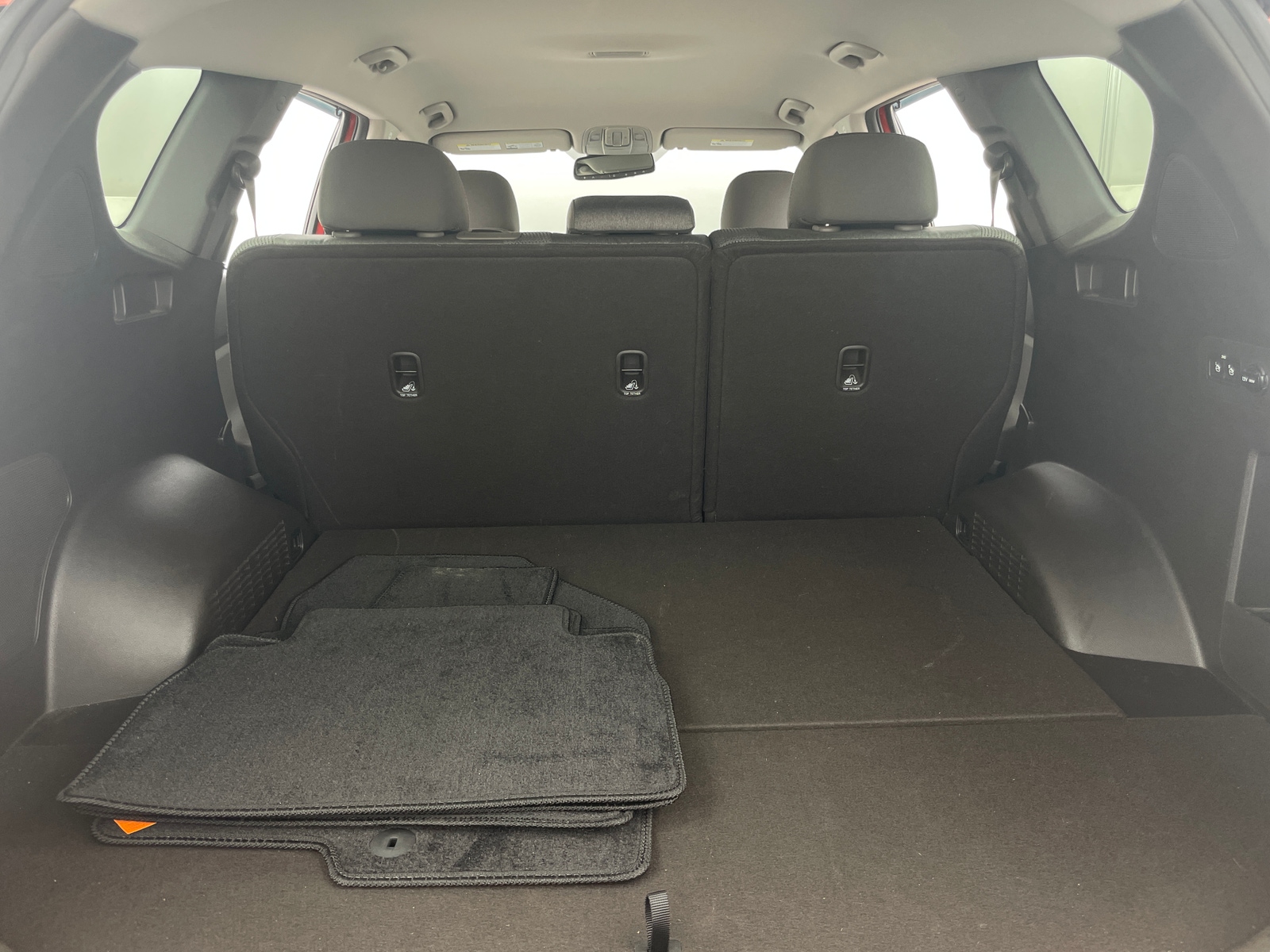 Thumbnail: 2019 Hyundai Santa Fe - 7