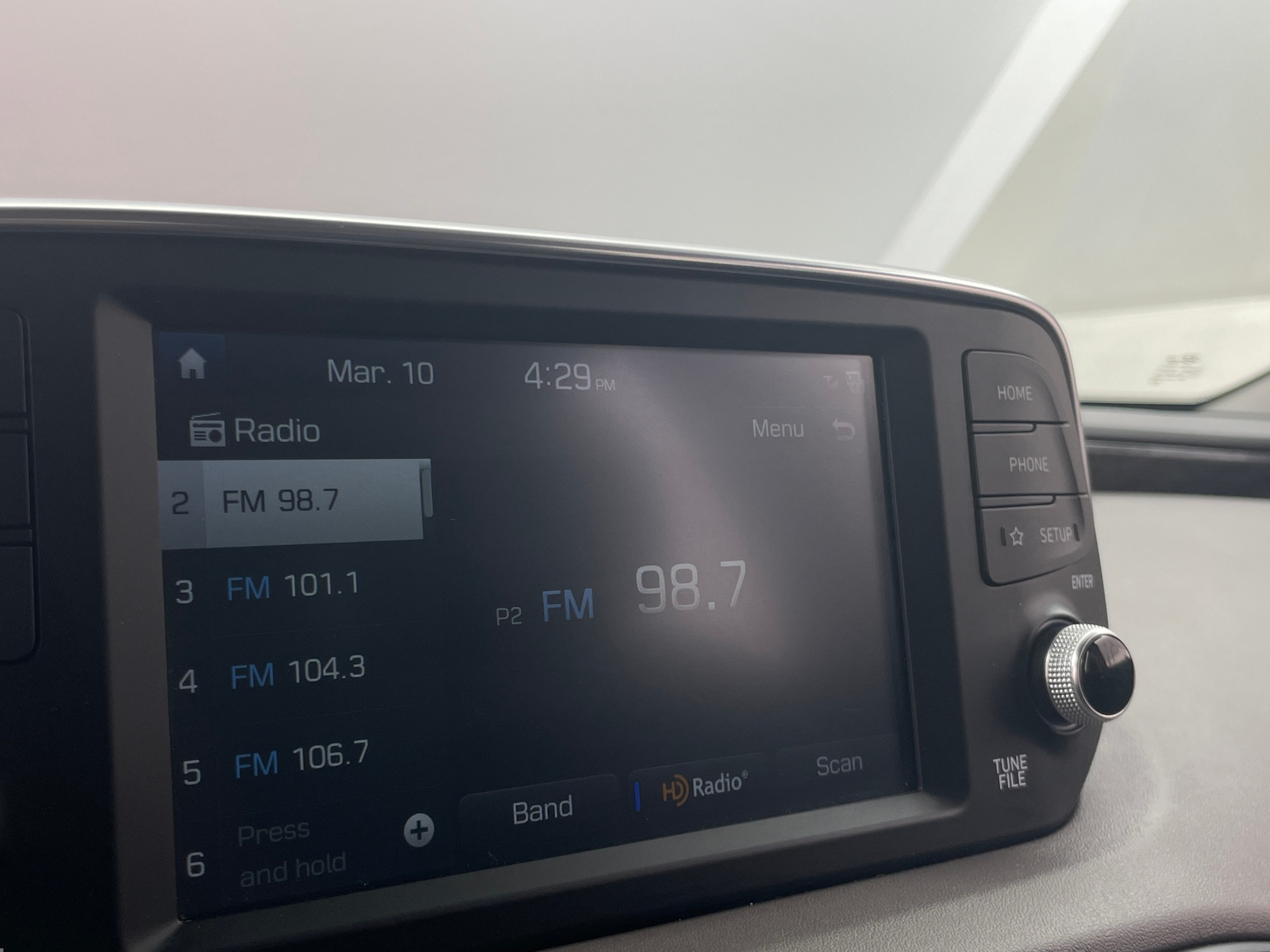 Thumbnail: 2019 Hyundai Santa Fe - 4