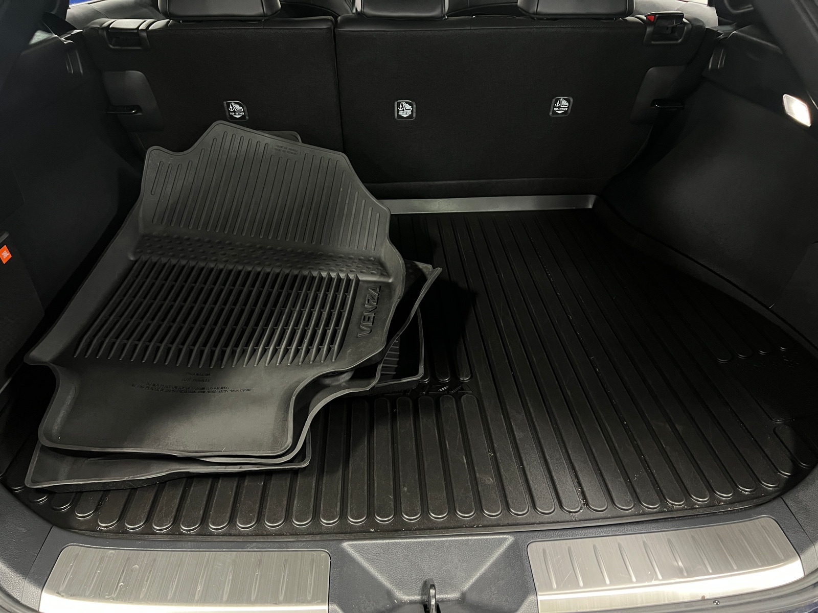 Thumbnail: 2023 Toyota Venza - 6