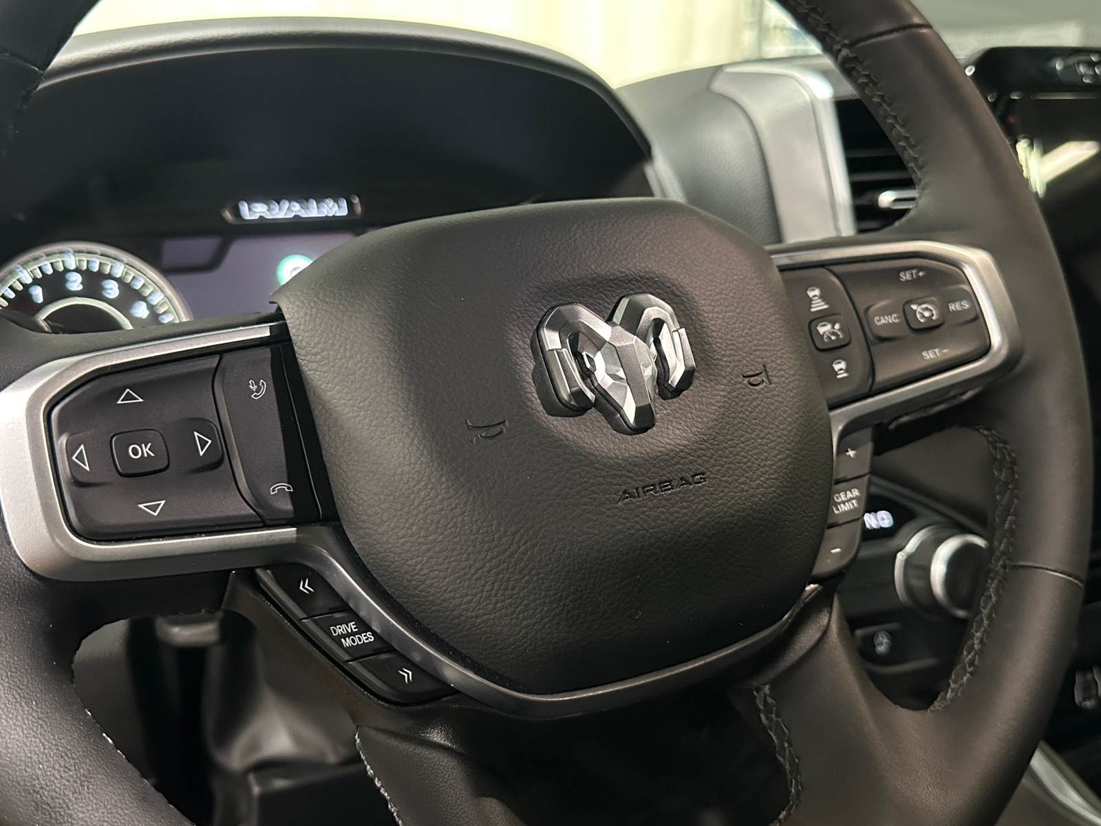 Thumbnail: 2025 RAM 1500 - 5