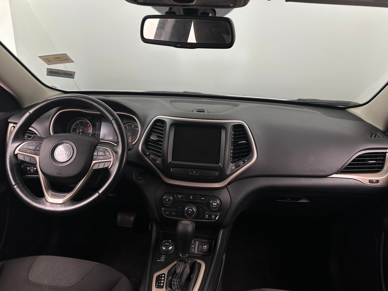 Thumbnail: 2016 Jeep Cherokee - 3