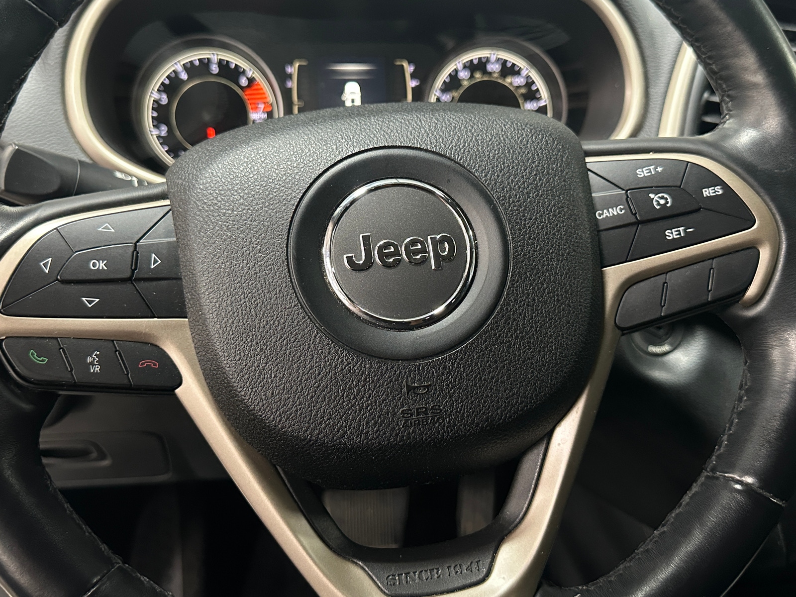 Thumbnail: 2016 Jeep Cherokee - 5