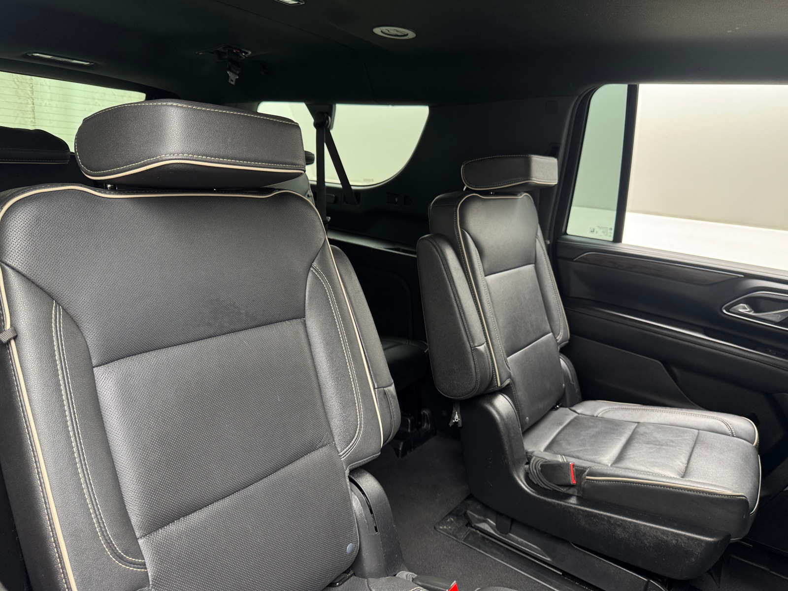 Thumbnail: 2023 Chevrolet Suburban - 5