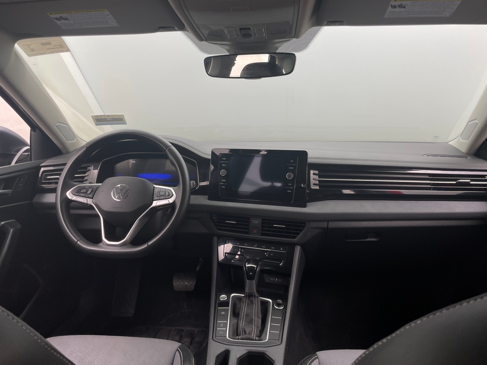 Thumbnail: 2025 Volkswagen Jetta - 2