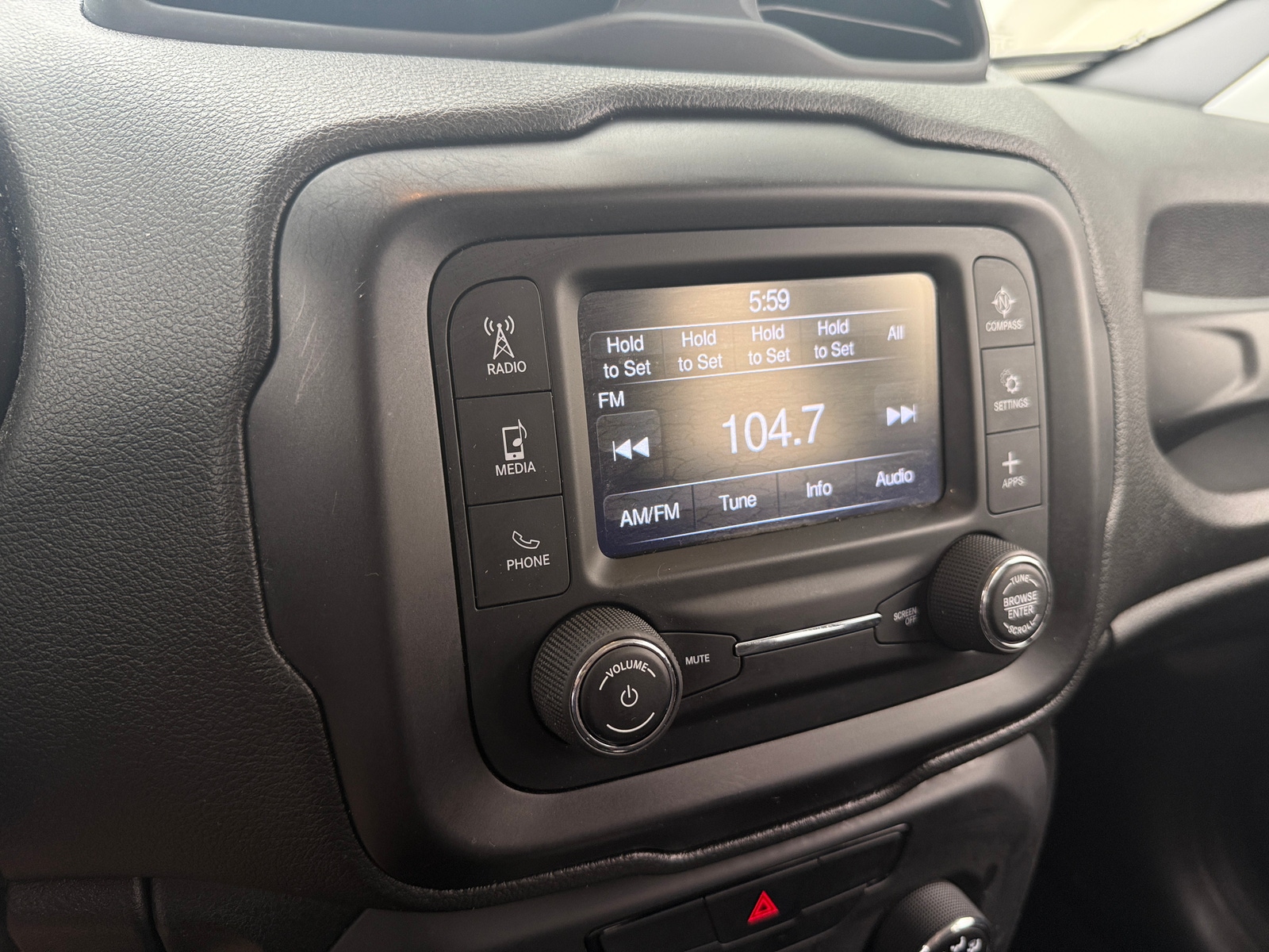 Thumbnail: 2019 Jeep Renegade - 4