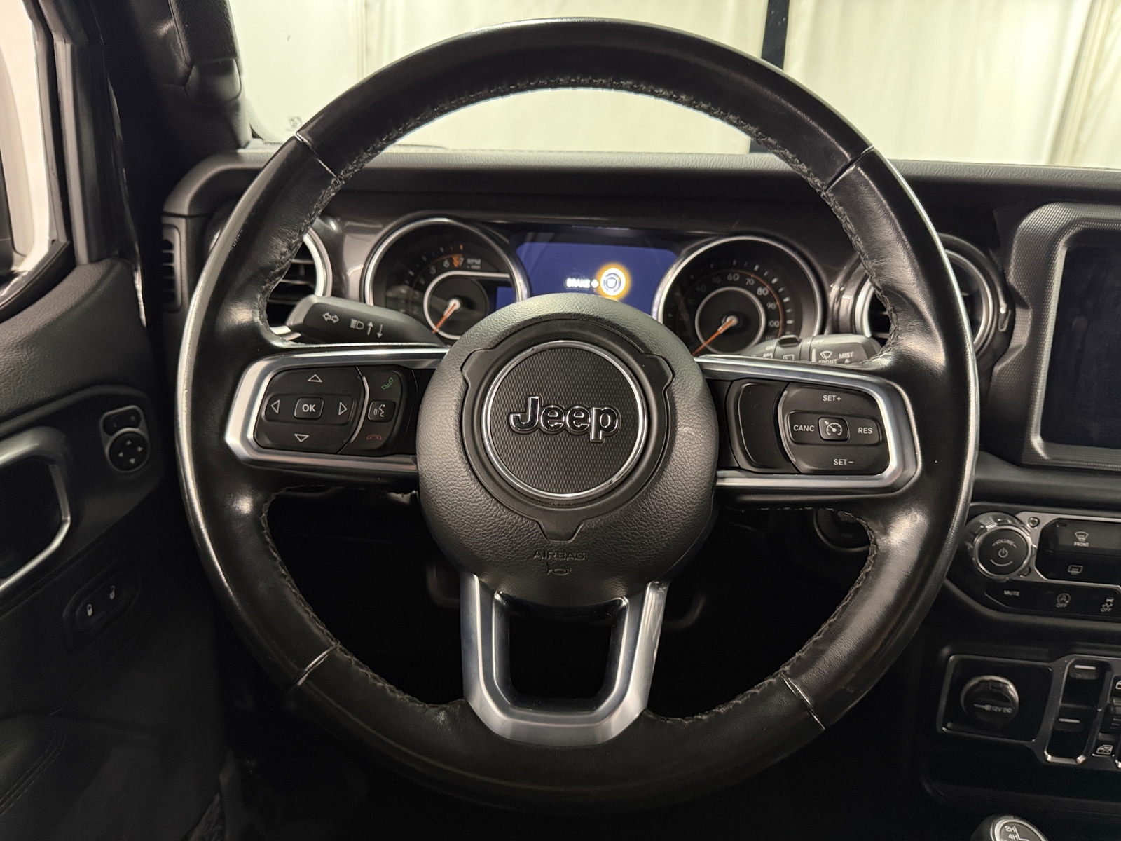 Thumbnail: 2020 Jeep Wrangler - 4