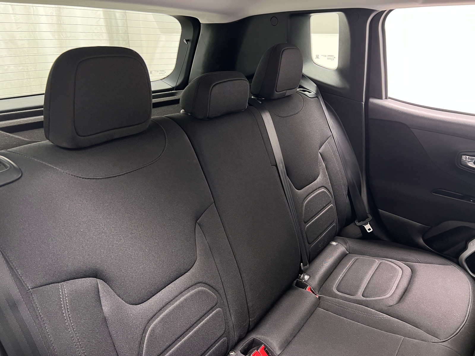 Thumbnail: 2018 Jeep Renegade - 6