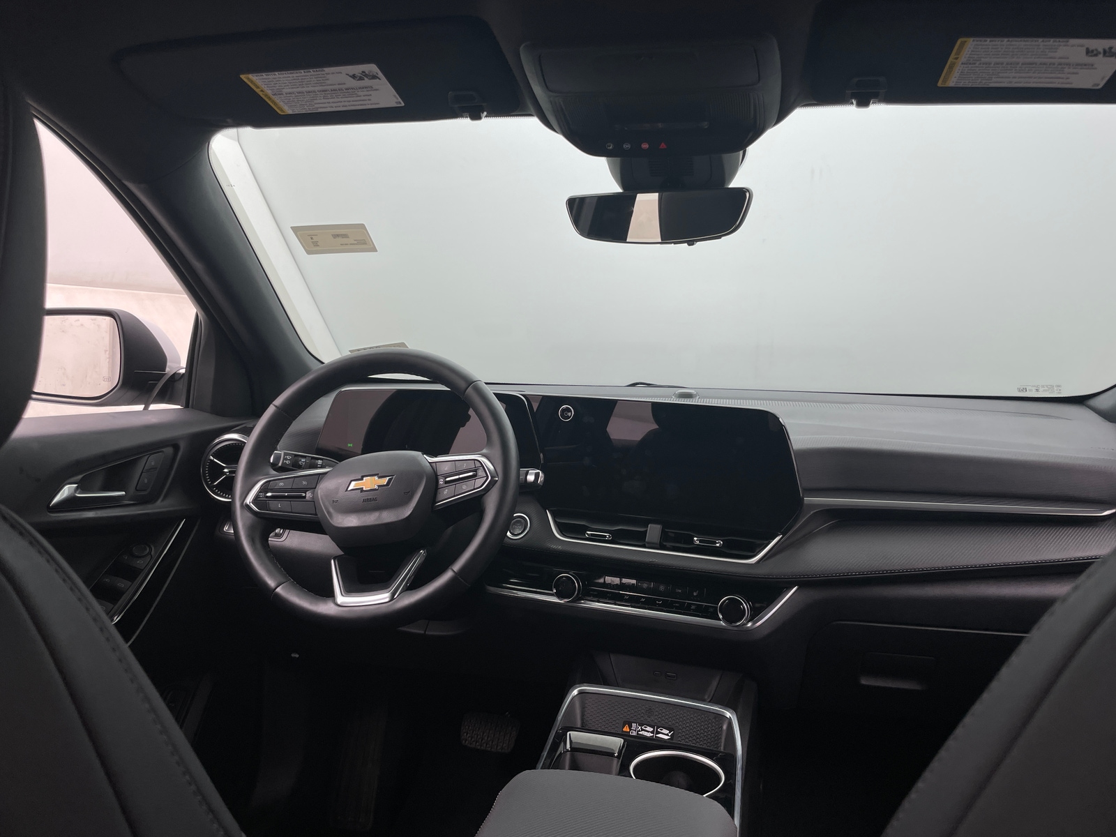 Thumbnail: 2025 Chevrolet Equinox - 3