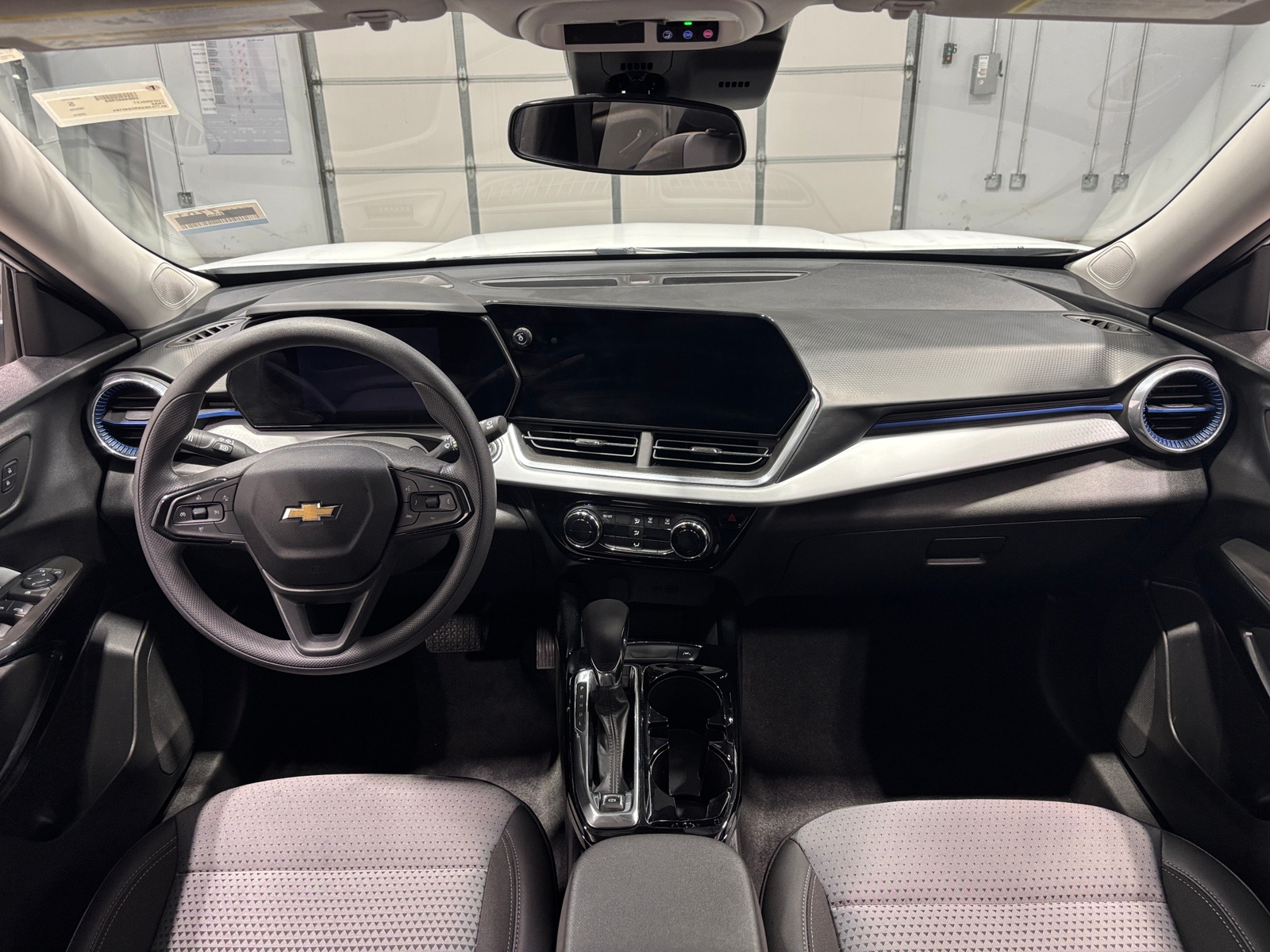 Thumbnail: 2024 Chevrolet Trax - 3