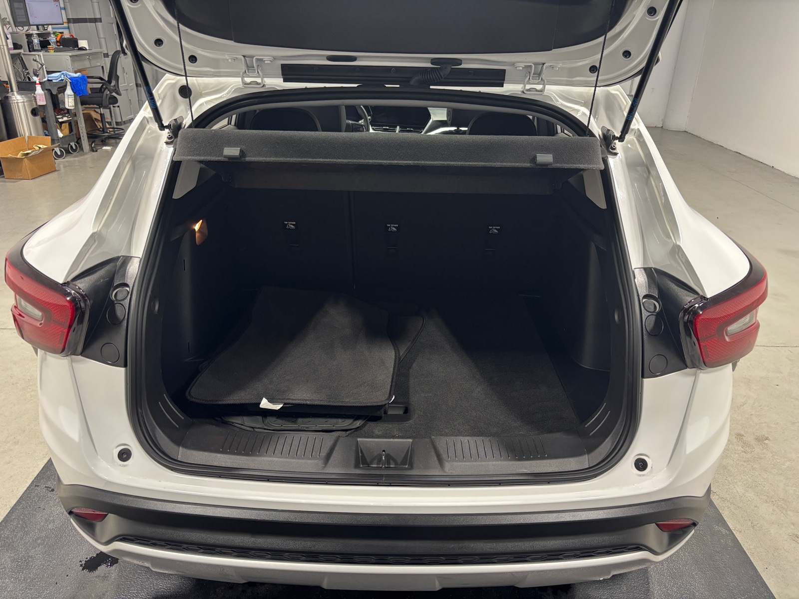 Thumbnail: 2024 Chevrolet Trax - 7