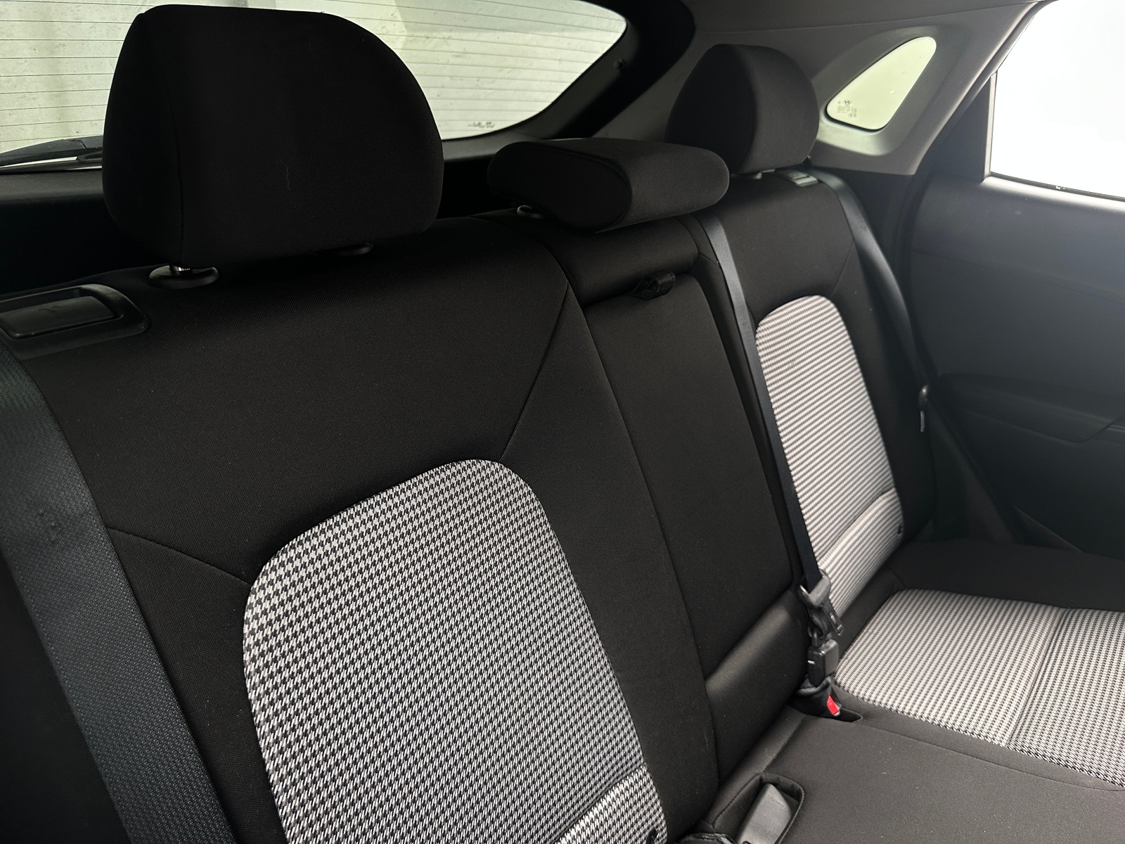 Thumbnail: 2021 Hyundai Kona - 6