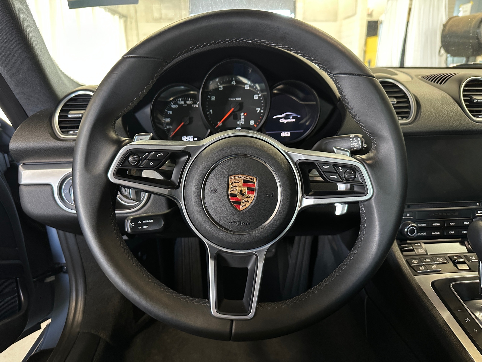 Thumbnail: 2024 Porsche 718 Cayman - 3