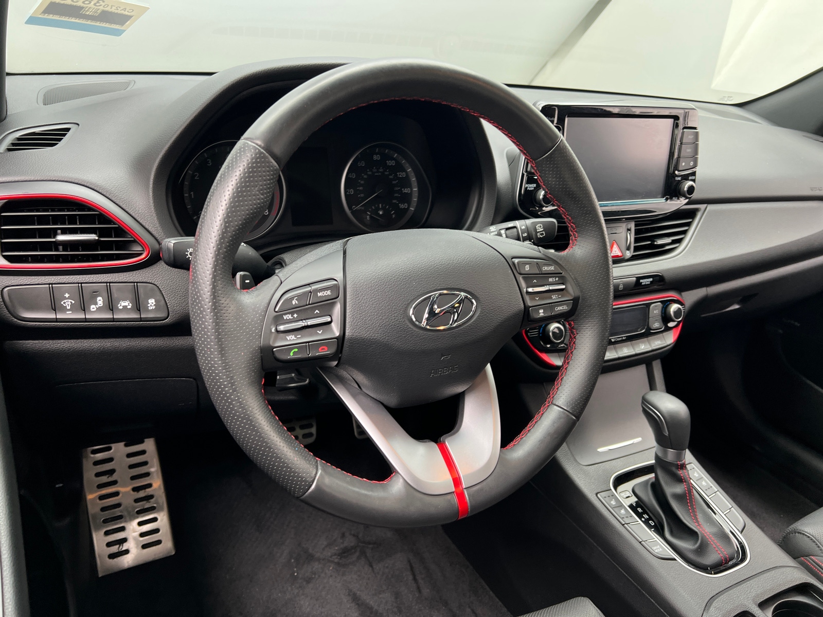 Thumbnail: 2018 Hyundai Elantra - 4