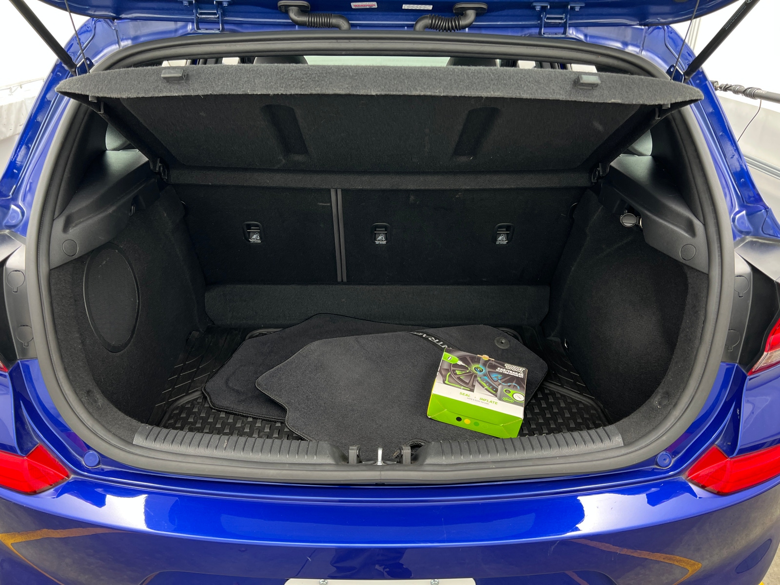 Thumbnail: 2018 Hyundai Elantra - 6