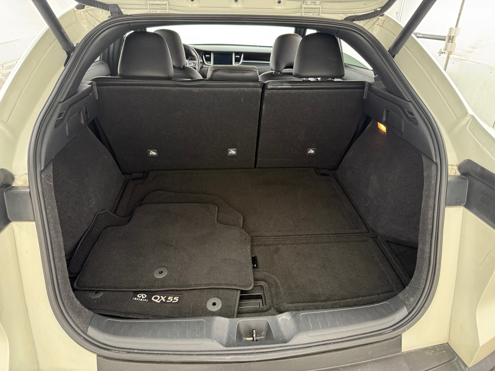 Thumbnail: 2023 INFINITI QX55 - 6