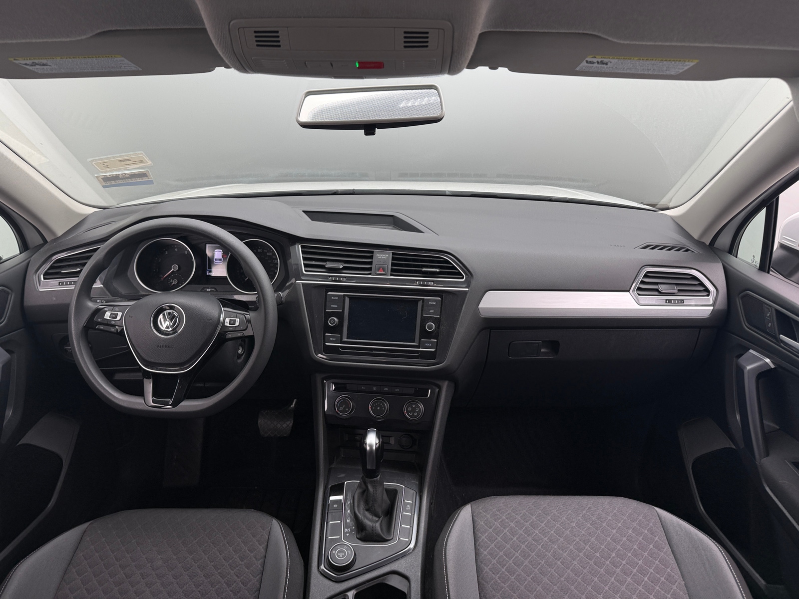 Thumbnail: 2021 Volkswagen Tiguan - 3