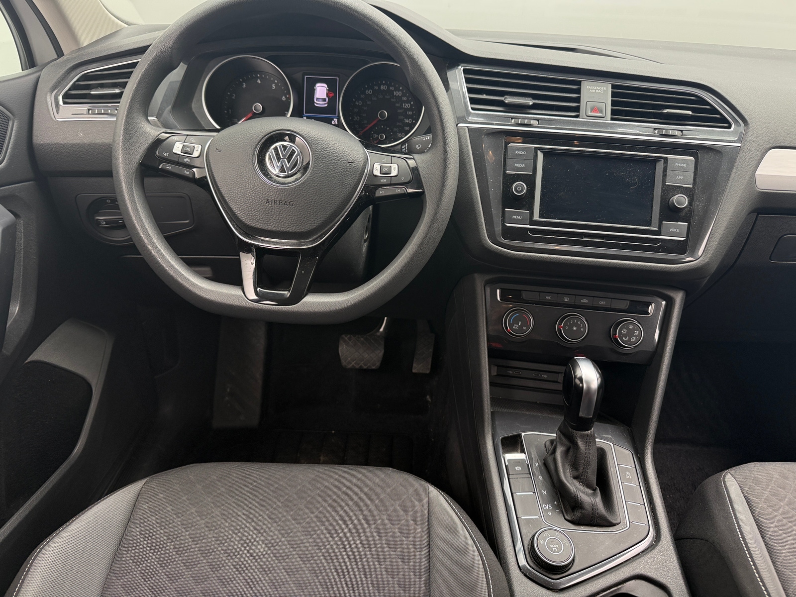 Thumbnail: 2021 Volkswagen Tiguan - 5