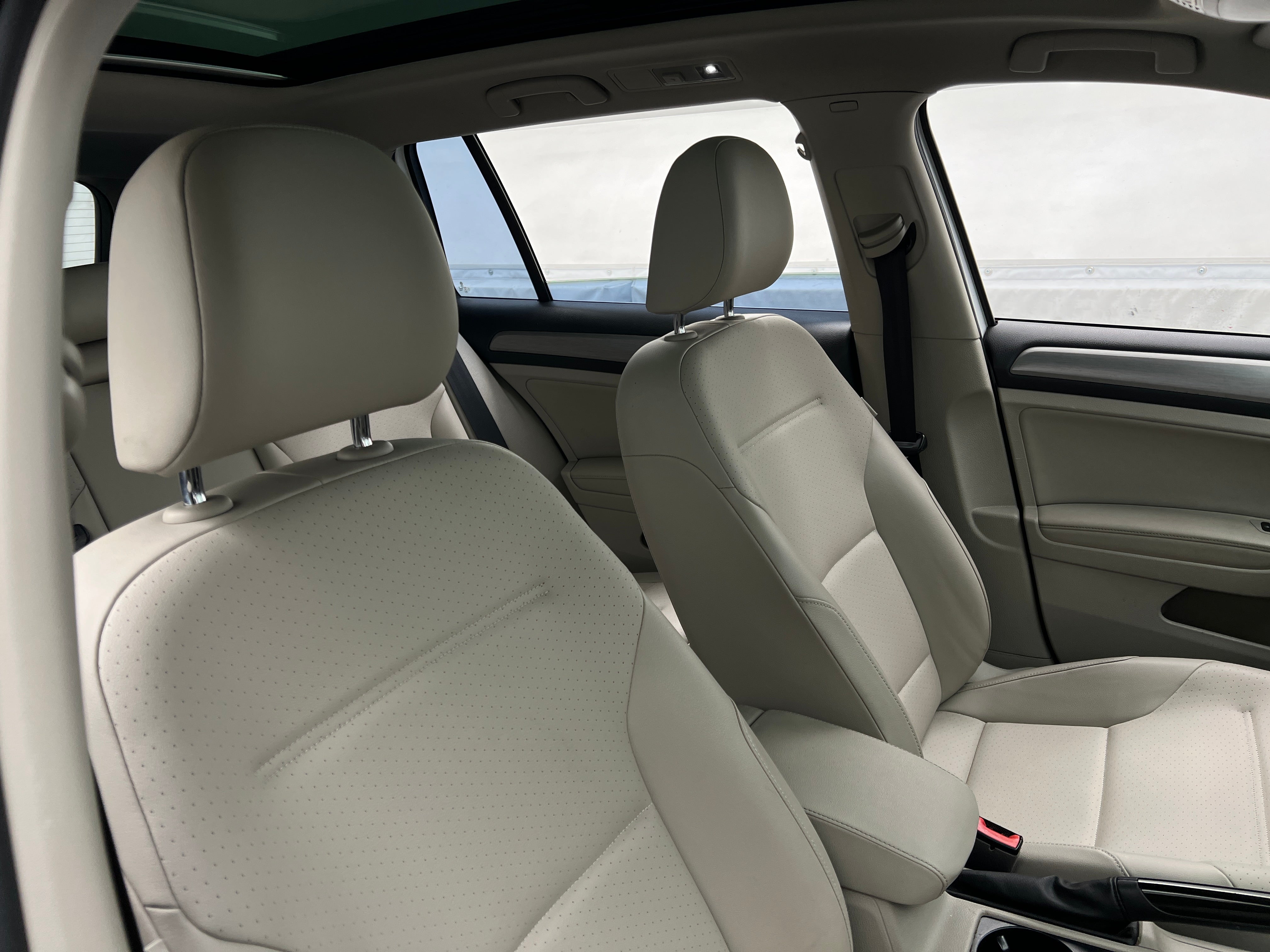 2016 Volkswagen Golf SportWagen