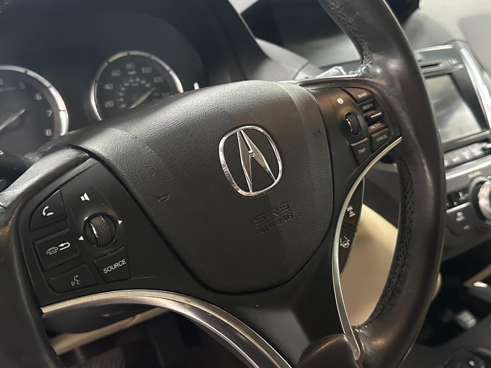 Thumbnail: 2017 Acura MDX - 4