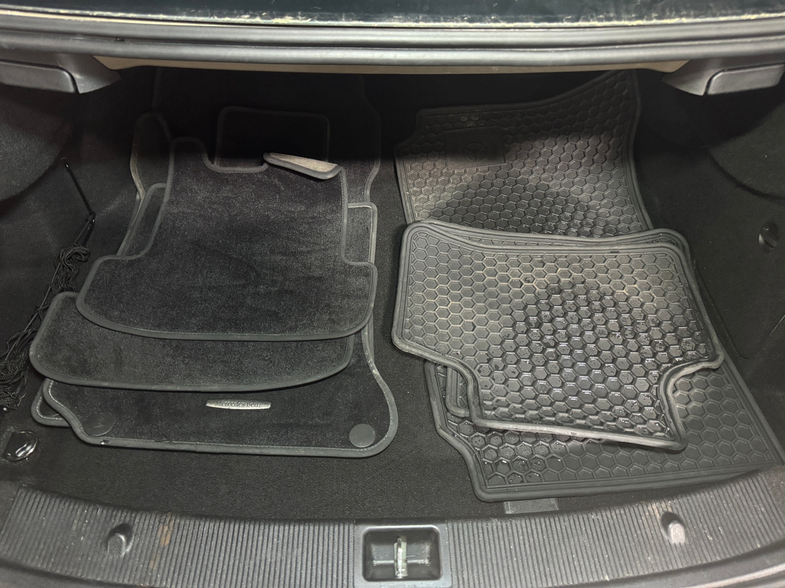 Thumbnail: 2017 Mercedes-Benz E-Class - 4