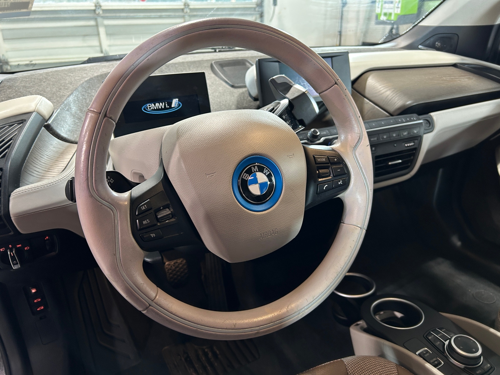 Thumbnail: 2019 BMW i3 - 5