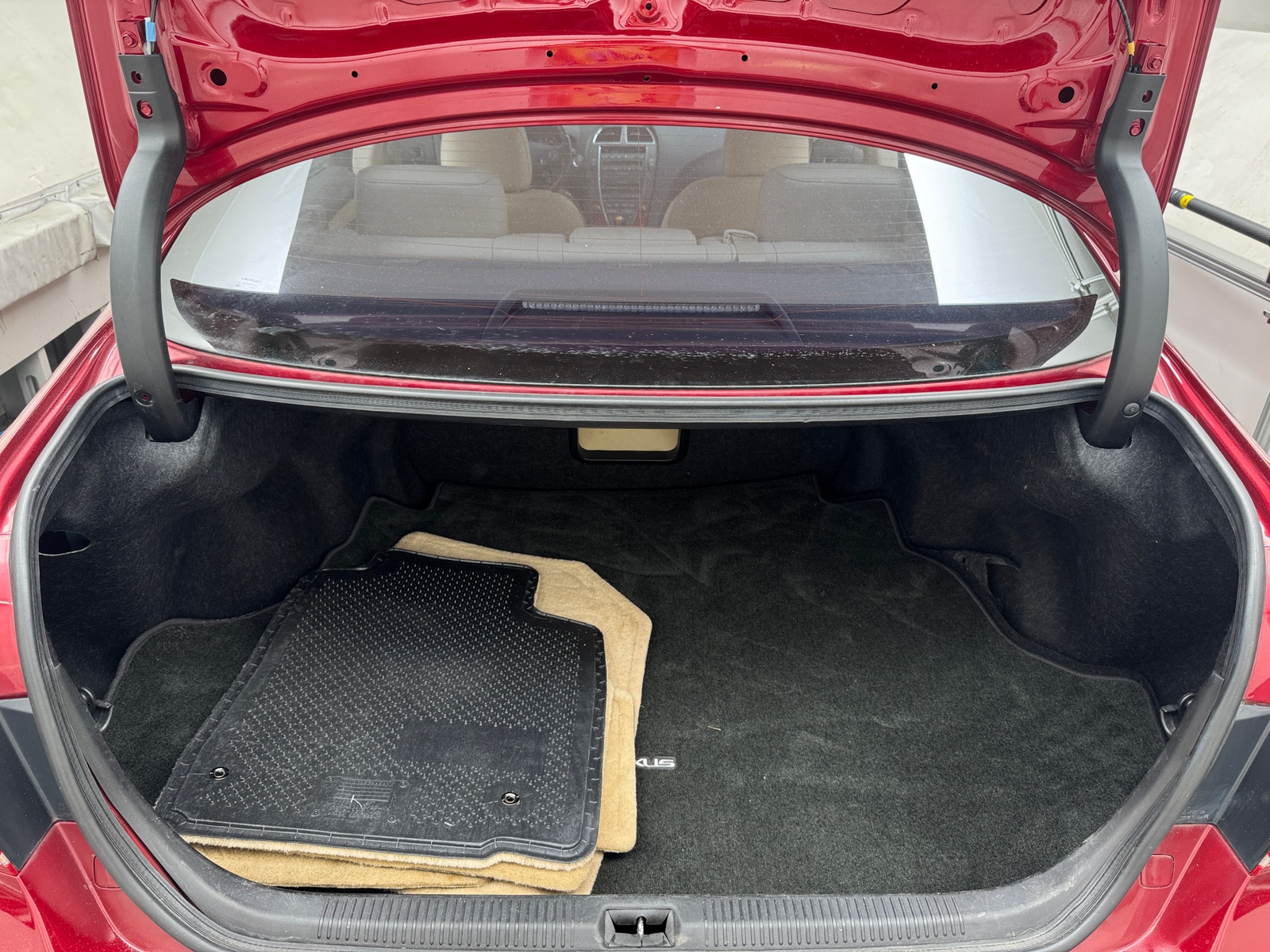 Thumbnail: 2011 Lexus ES - 6