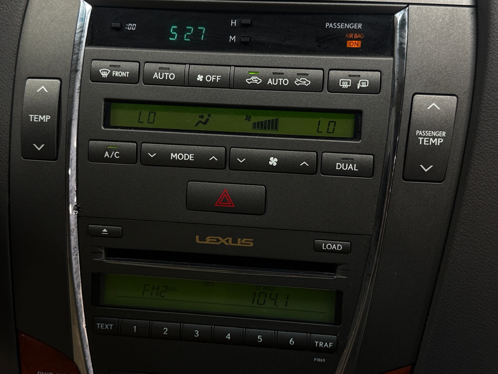 Thumbnail: 2011 Lexus ES - 3