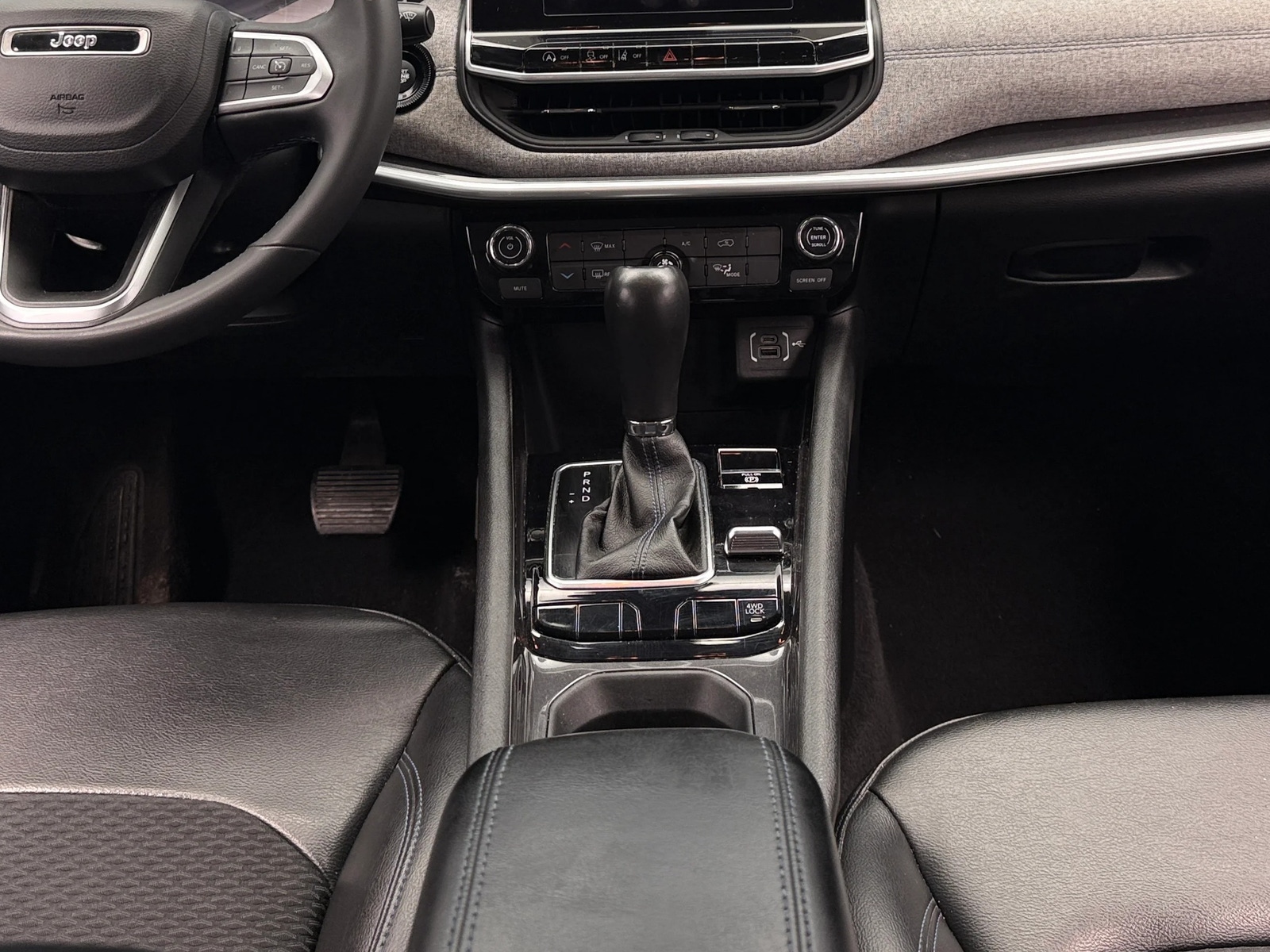 Thumbnail: 2022 Jeep Compass - 3