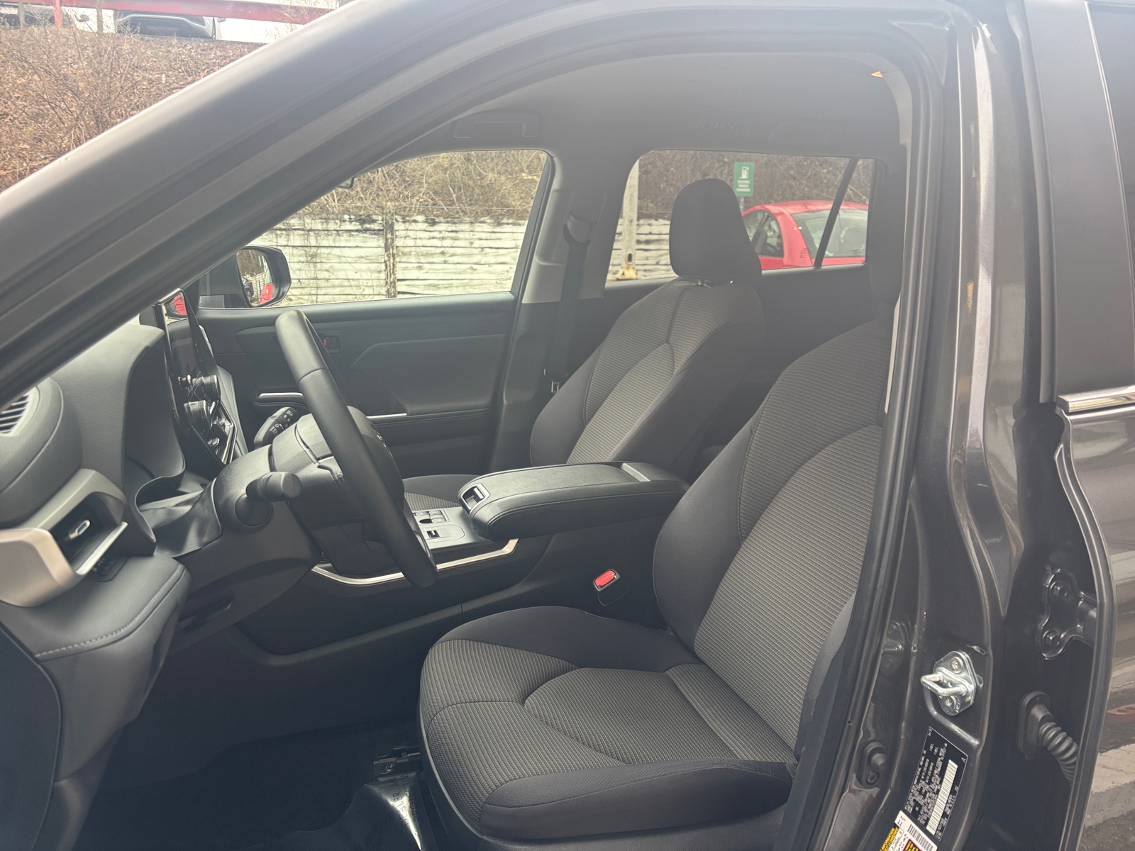 Thumbnail: 2025 Toyota Highlander - 2