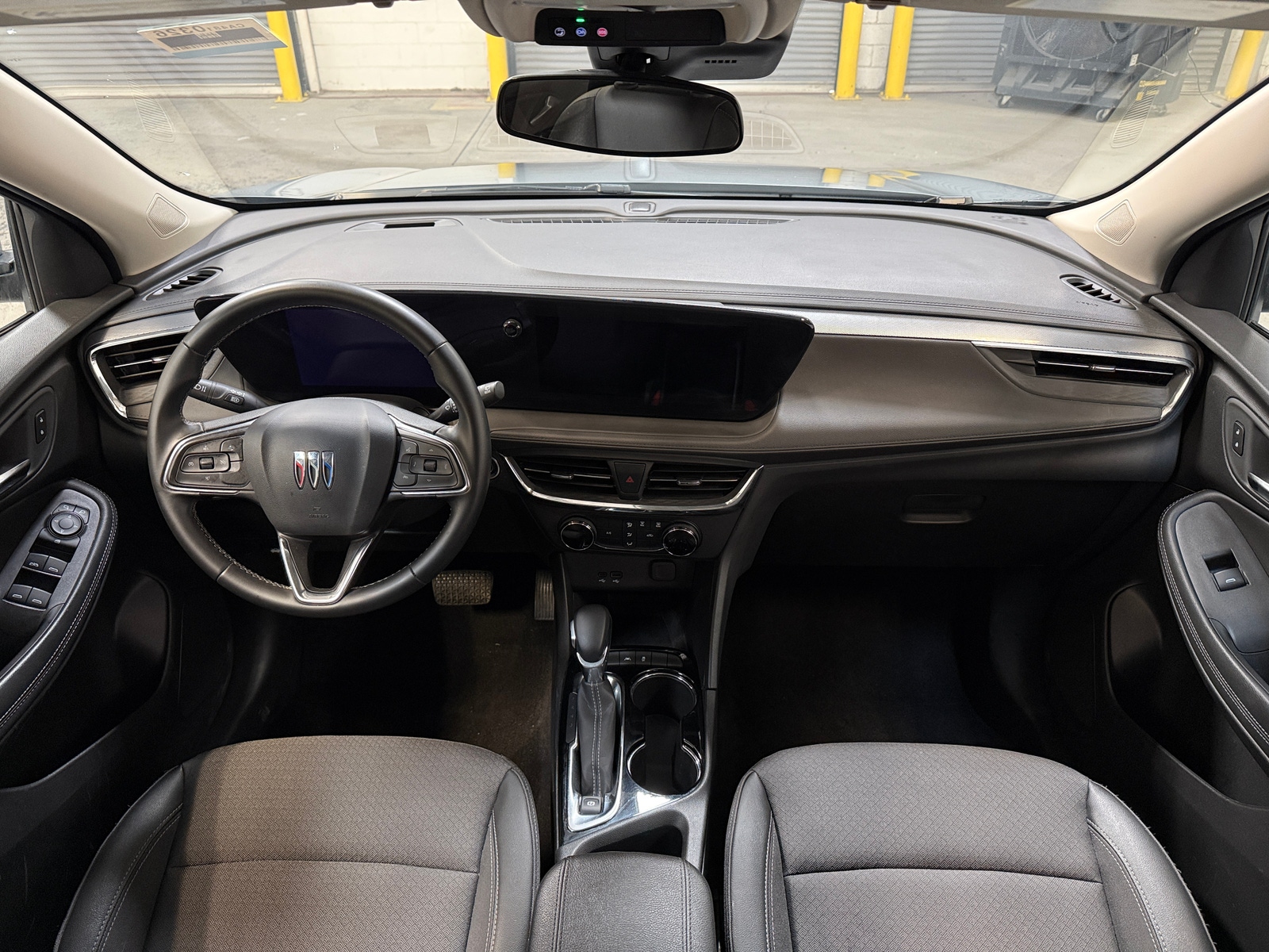 Thumbnail: 2025 Buick Encore GX - 3
