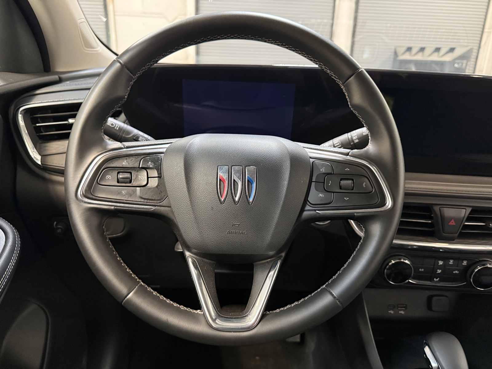 Thumbnail: 2025 Buick Encore GX - 5