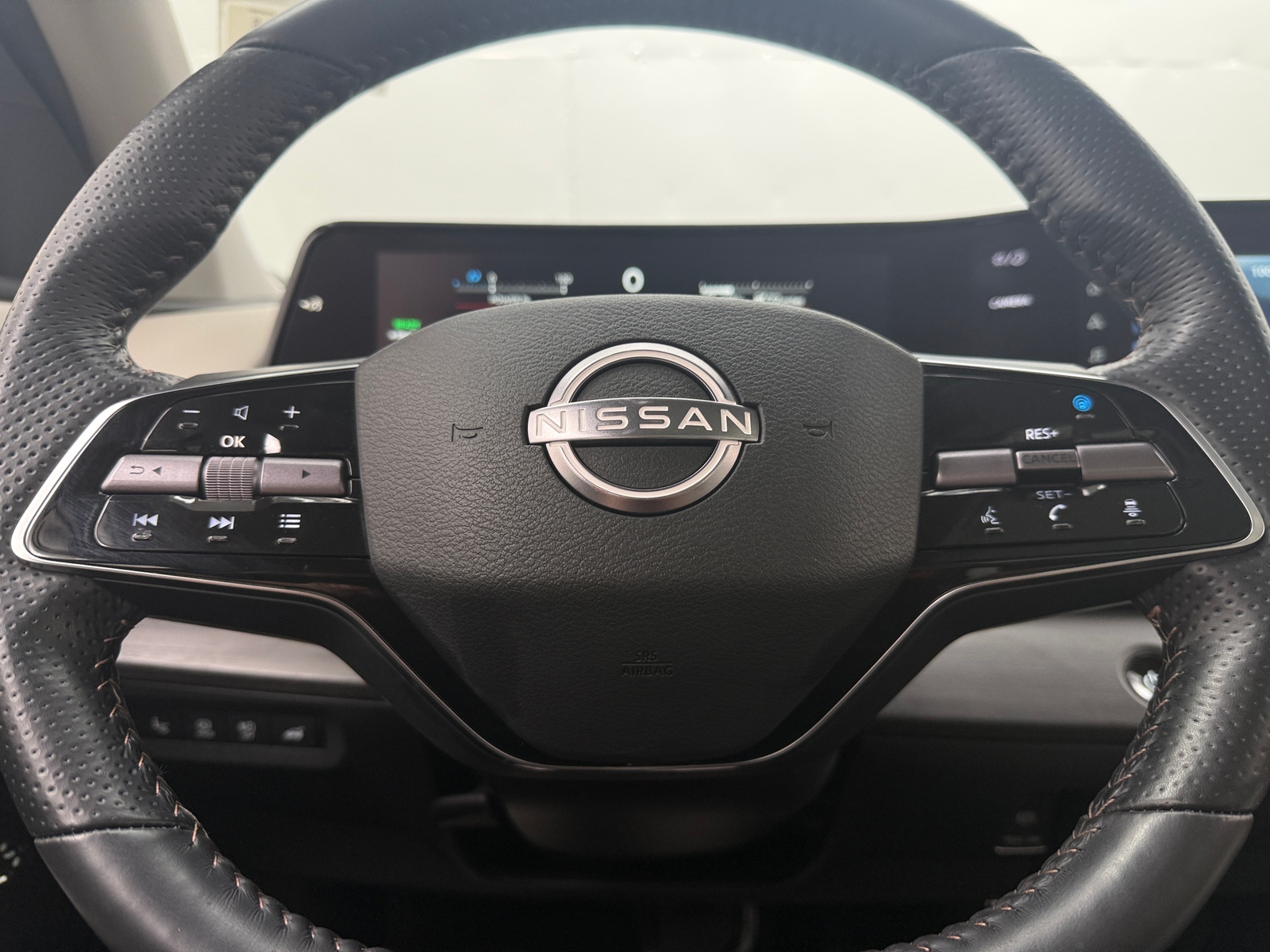 Thumbnail: 2023 Nissan Ariya - 4