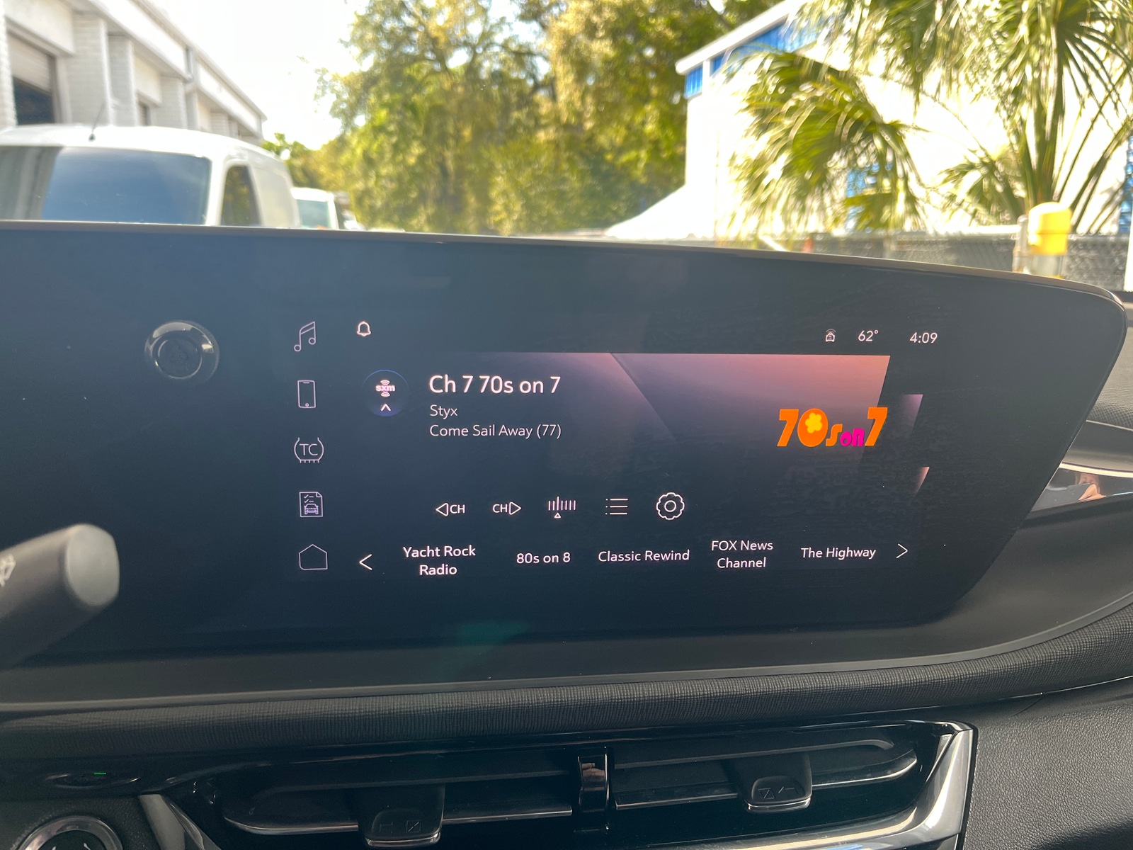 Thumbnail: 2025 Buick Envista - 4