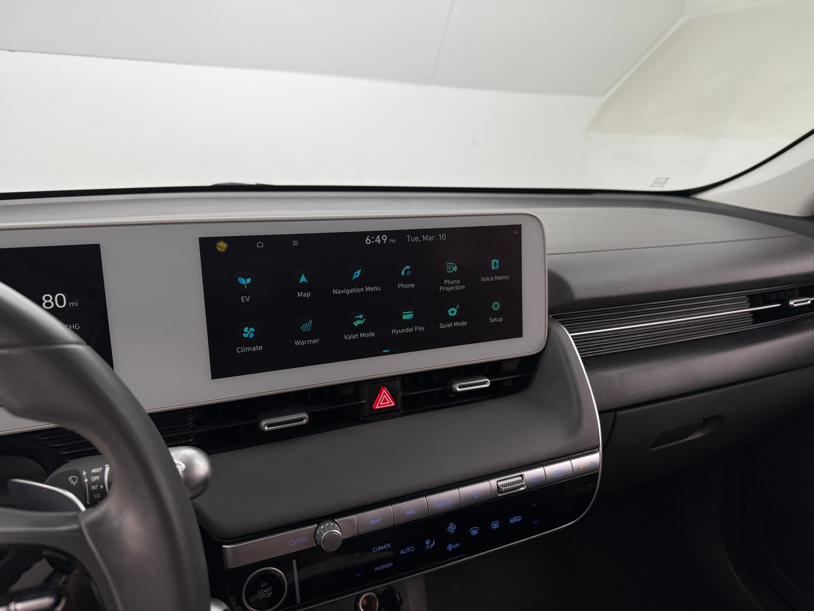 Thumbnail: 2022 Hyundai Ioniq 5 - 4