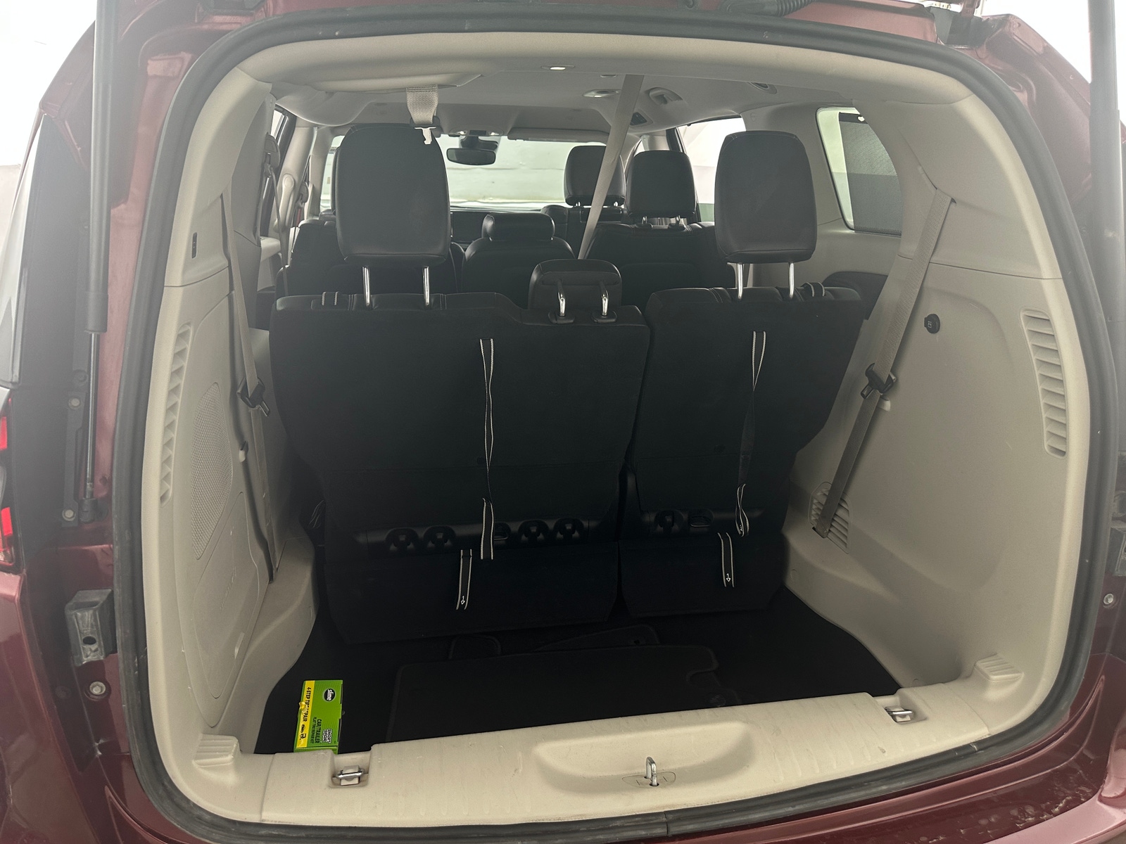 Thumbnail: 2022 Chrysler Pacifica - 6