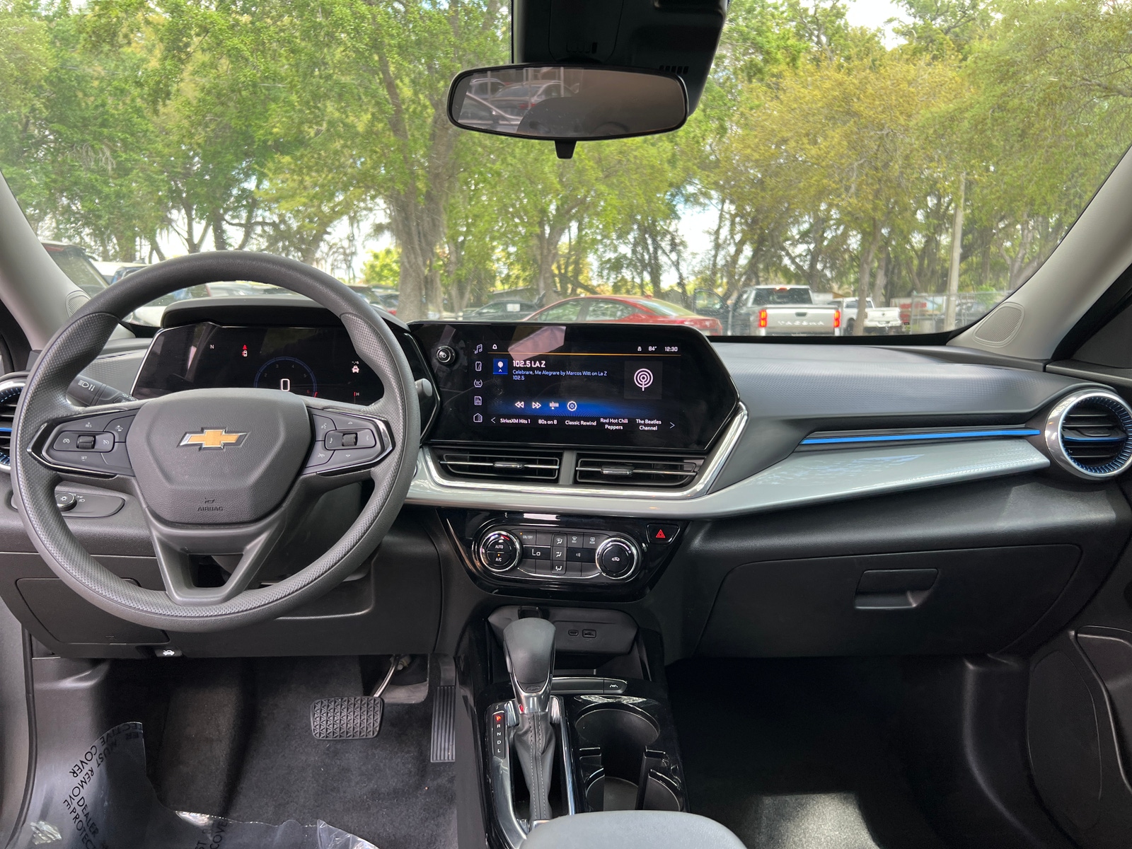 Thumbnail: 2025 Chevrolet Trax - 3