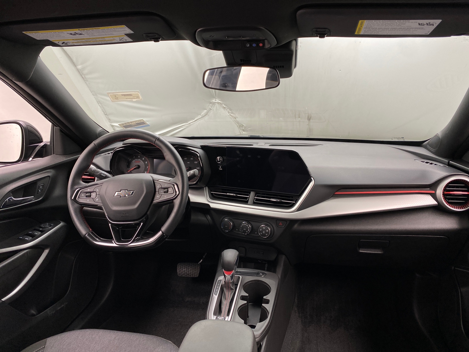 Thumbnail: 2024 Chevrolet Trax - 3