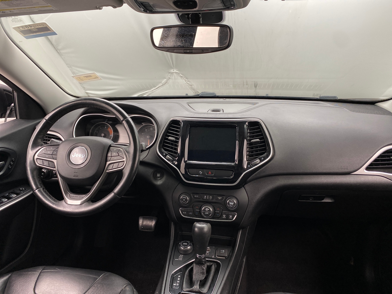 Thumbnail: 2019 Jeep Cherokee - 2