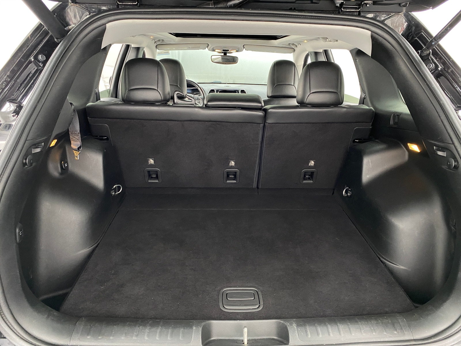 Thumbnail: 2019 Jeep Cherokee - 6