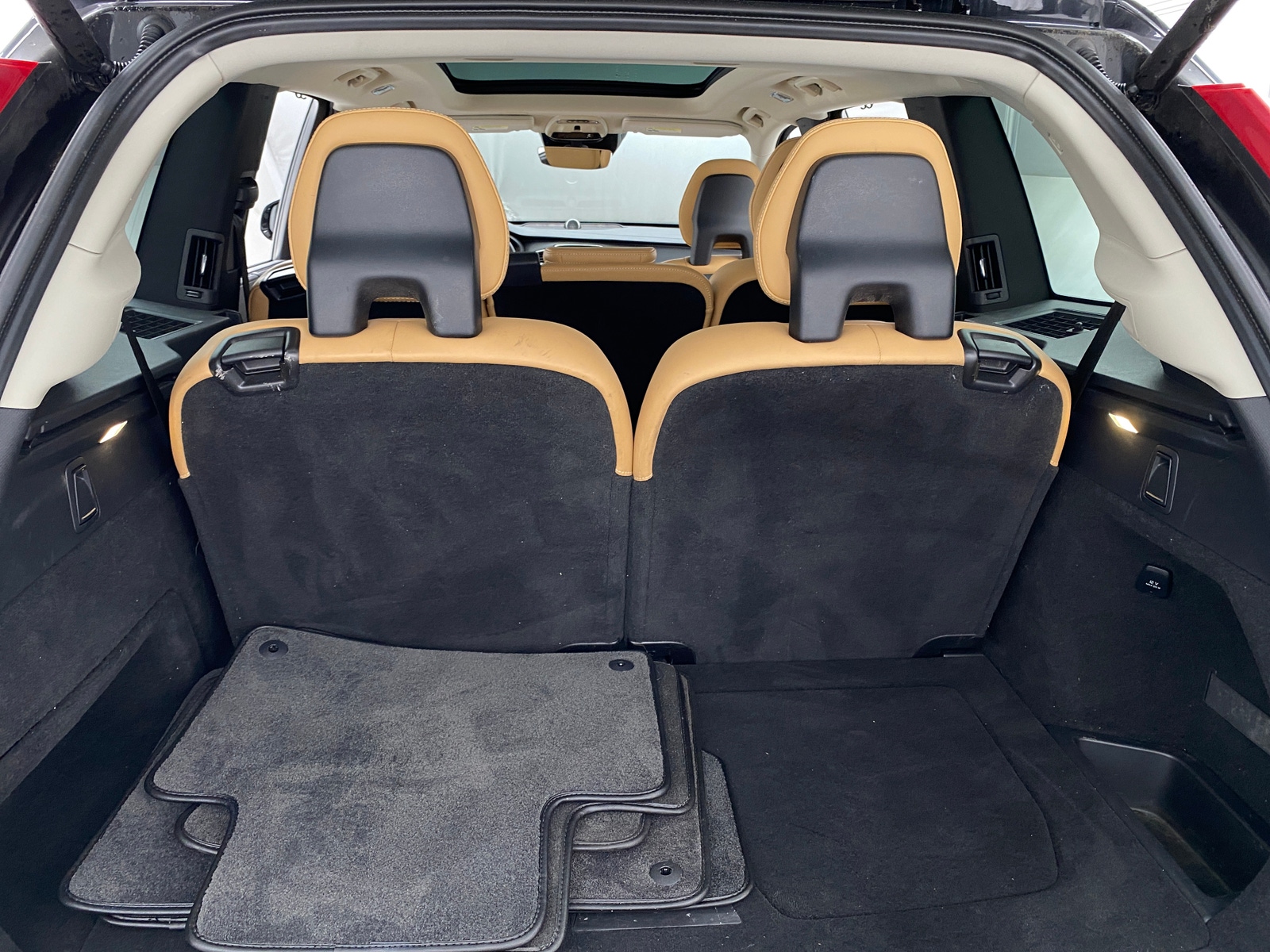 Thumbnail: 2016 Volvo XC90 - 6