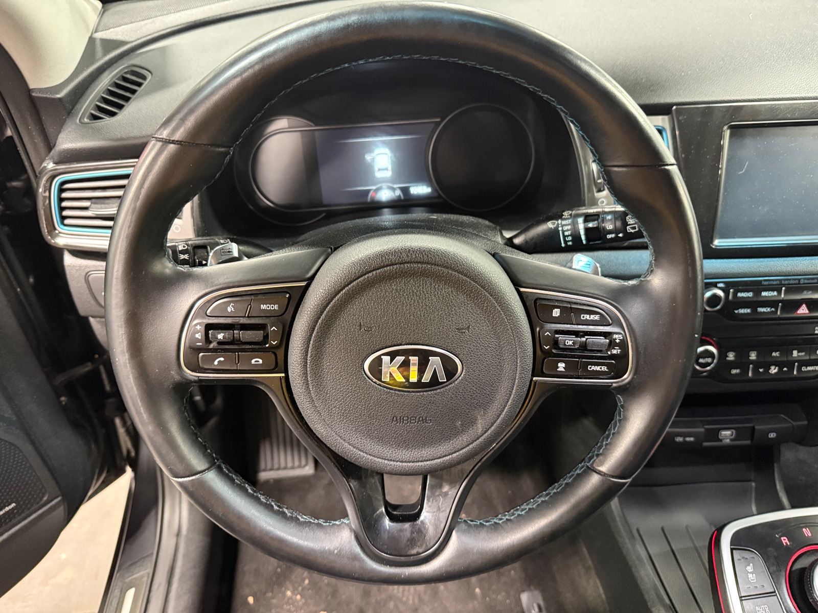 Thumbnail: 2019 Kia Niro - 4