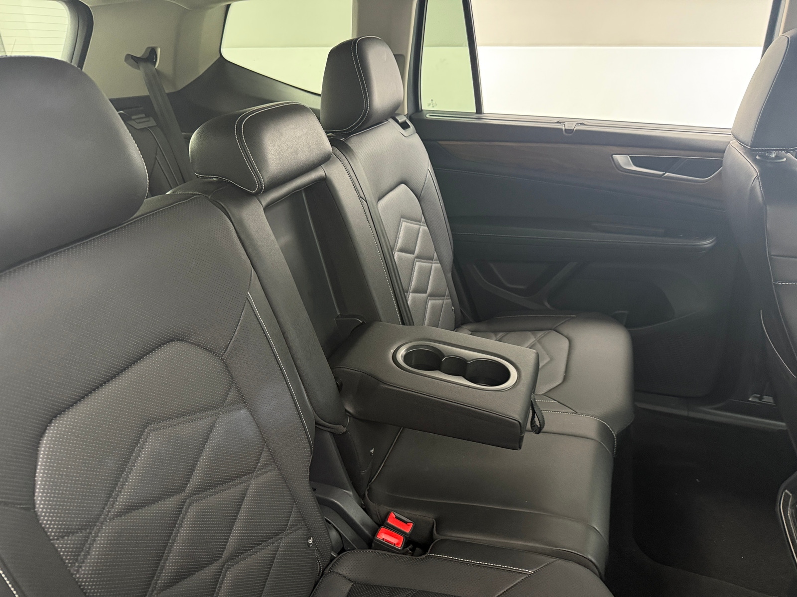 Thumbnail: 2025 Volkswagen Atlas - 6